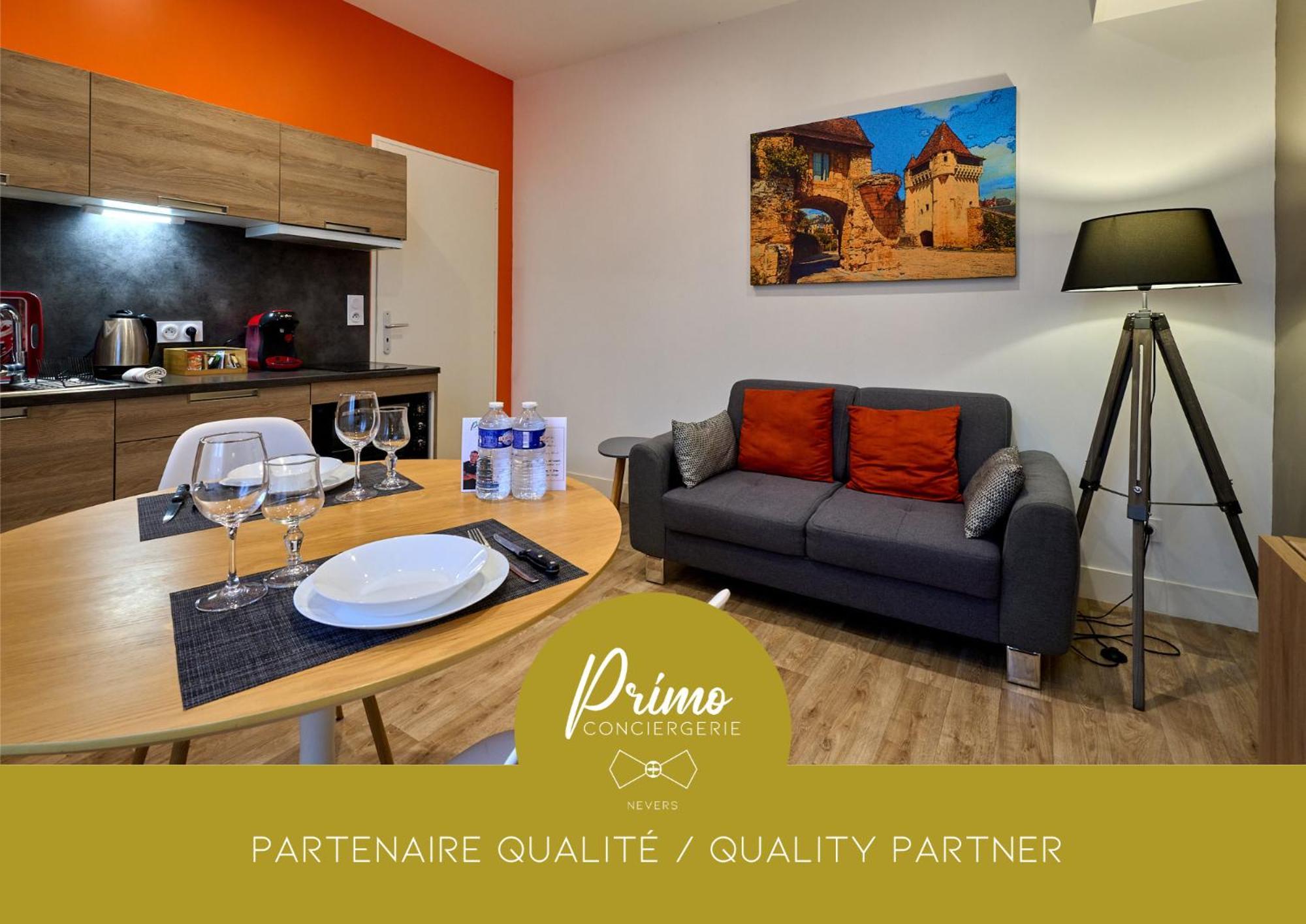 Le Faidherbe Style Appart' Hotel - Wifi Gratuit - Parking Gratuit Calme Et Lumineux Невер Экстерьер фото