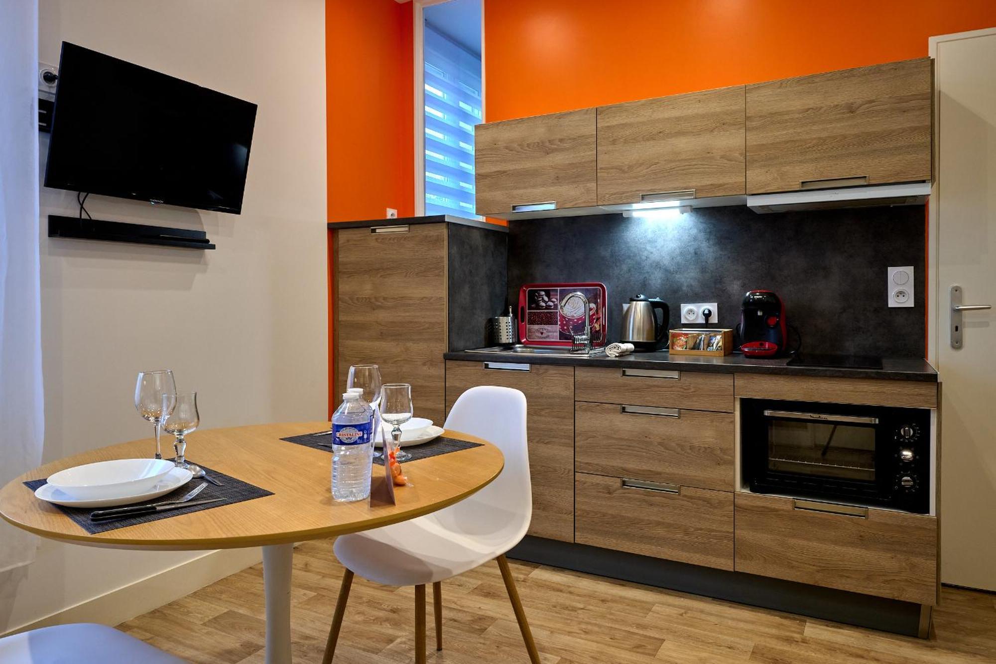 Le Faidherbe Style Appart' Hotel - Wifi Gratuit - Parking Gratuit Calme Et Lumineux Невер Экстерьер фото